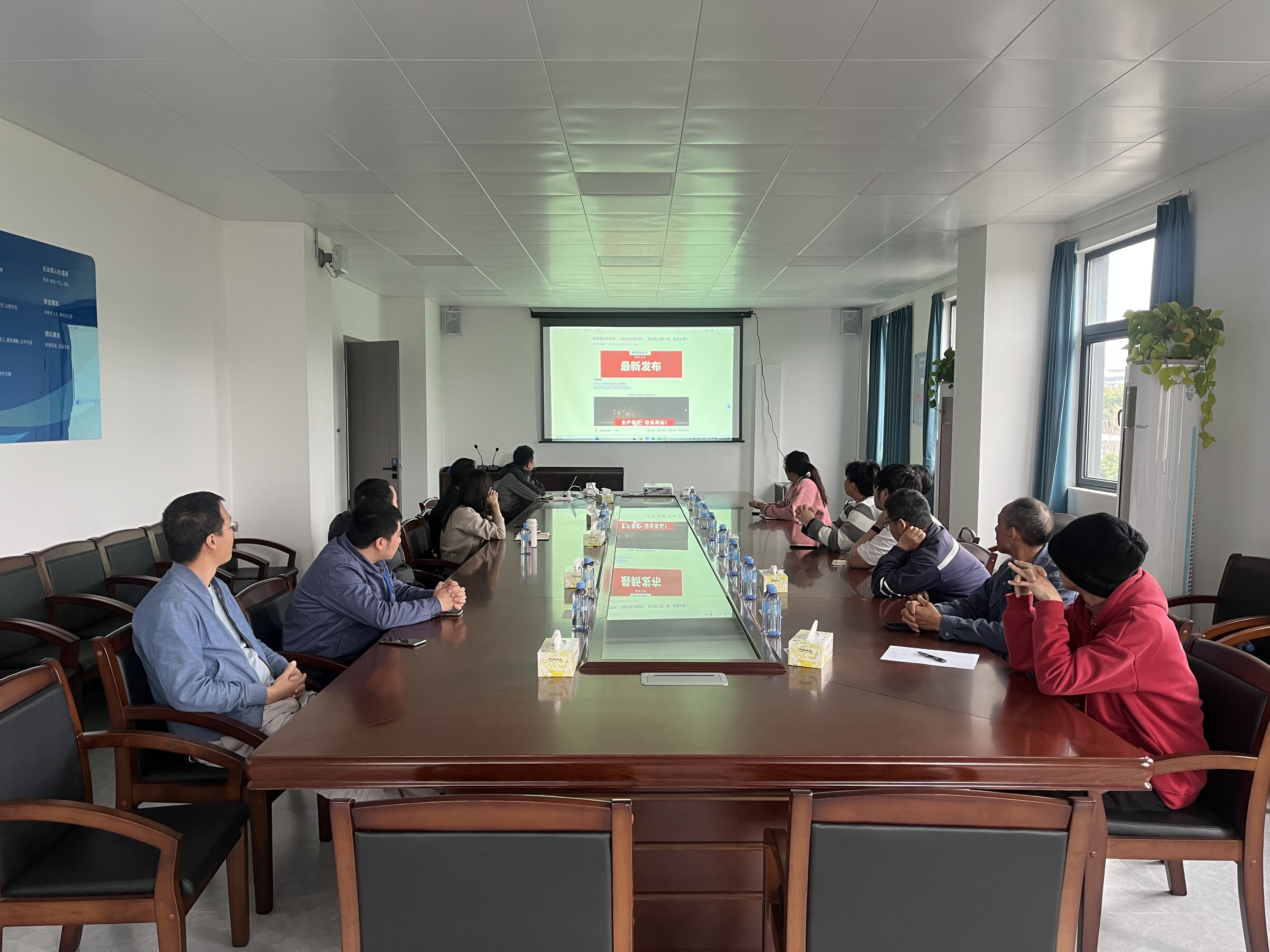 4eab498160ce38df3be028d752bb27f.jpg 4eab498160ce38df3be028d752bb27f.jpg